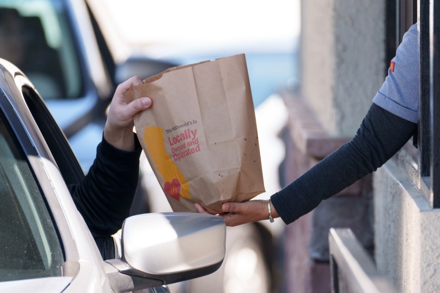 California’s fast food industry is reducing jobs, according to new research