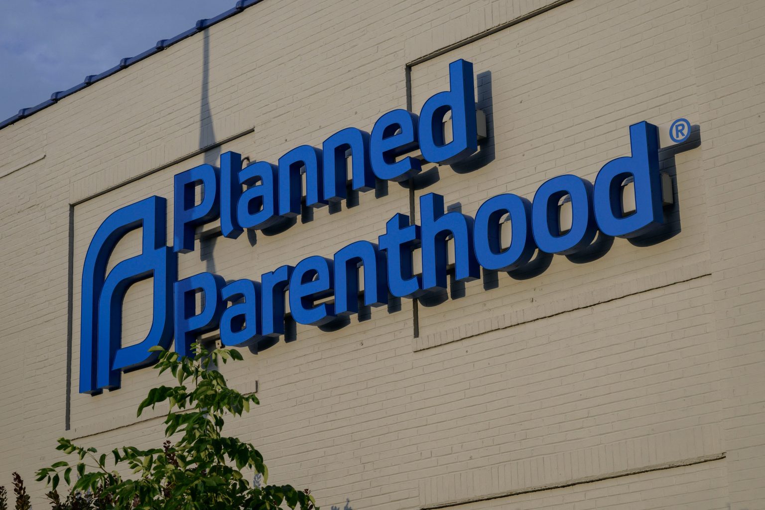 Federal judges stop Trump administration from planning parents from reimbursing